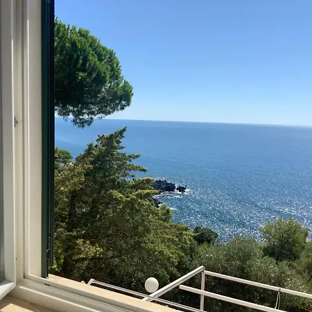 Casa Anna Al Mare - Baia Carpino Apartment